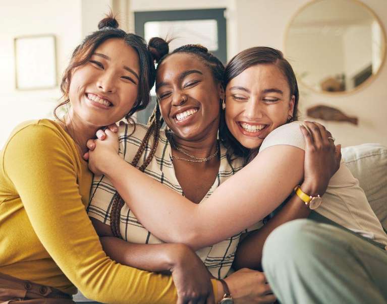 dental smiles of women | cosmetic dental treatment